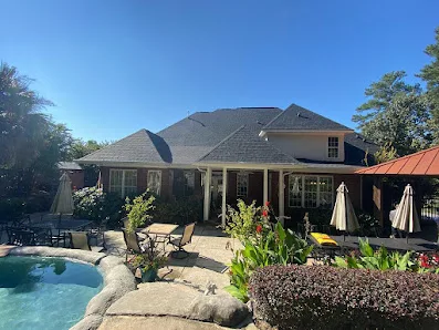 E-Z Roofing & Construction