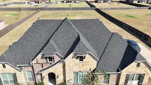 LSCG Roofing Contractors LLC