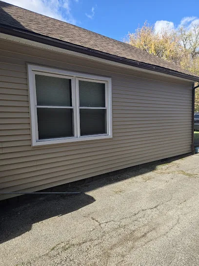 Oaks Roofing & Siding — main photo