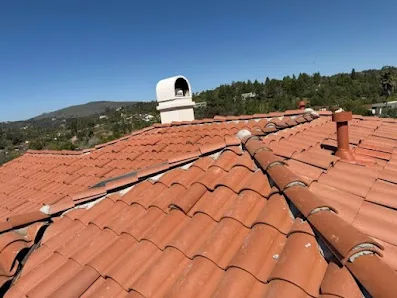 Peak Builders & Roofers of San Diego