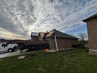 SRA Roofing & Gutters