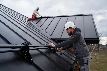 Summit Roofing
